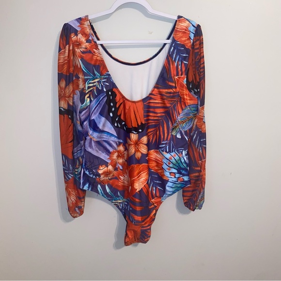 Beautiful lined swimsuit or bodysuit Size 1x - Picture 2 of 5